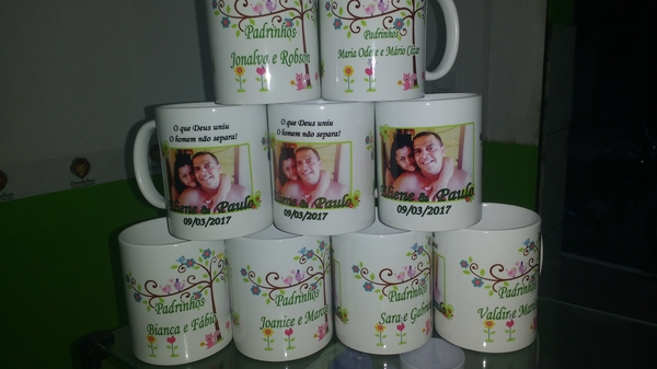 Caneca de cerâmica