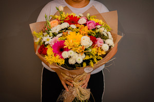Buquê de Flores Mistas G