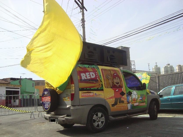 Propaganda com Carro de Som 4 h mais Áudio