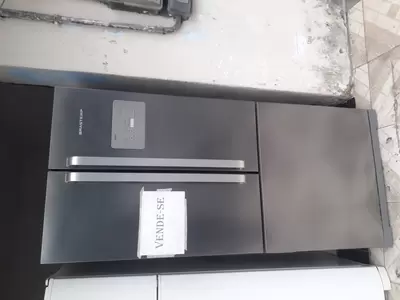 Geladeira a venda