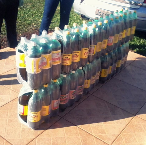 Fardo Refrigerante UAI com 6 Unidades