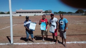 Moradores de Vila Nova de Colares se unem para construir um campo de futebol Moradores de Vila Nova de Colares se unem para construir um campo de futebol